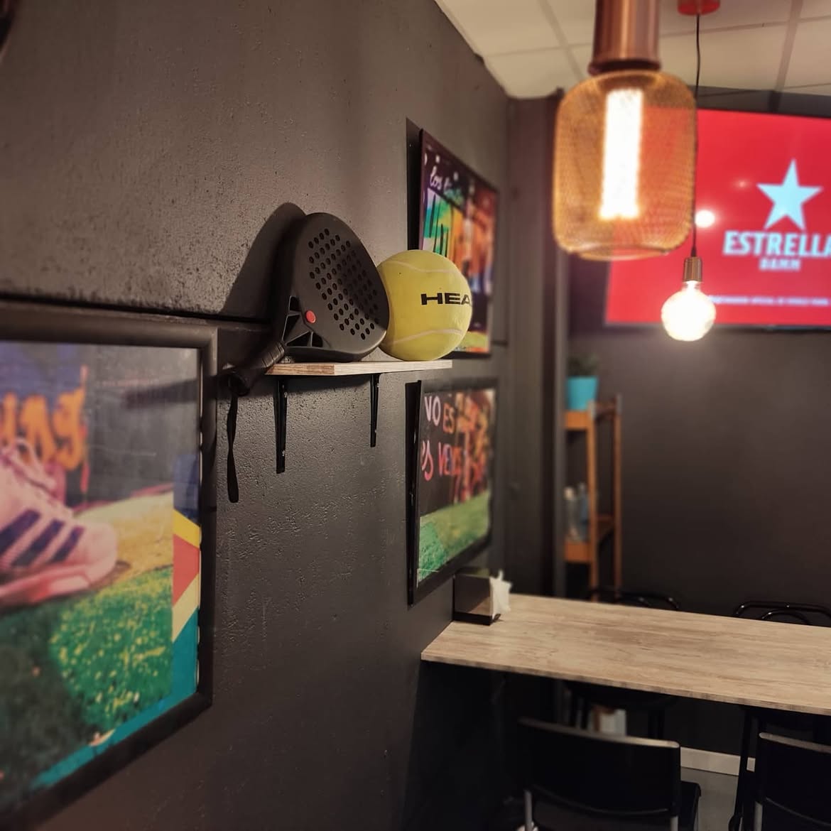 Zona del bar de Padel Slide, fotografía 4